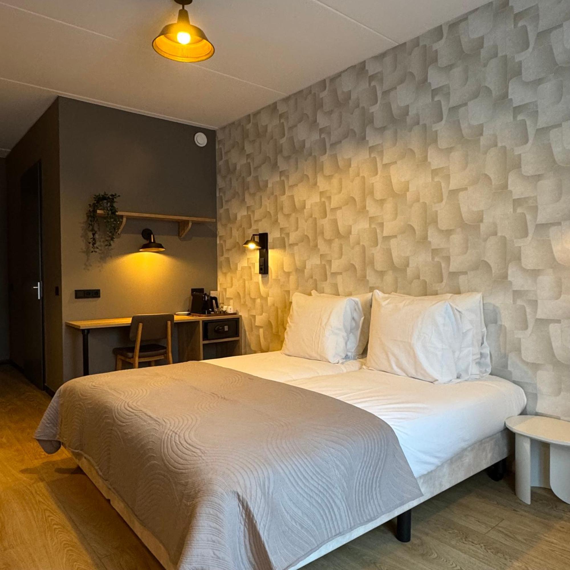 Hotel Emilia Kaatsheuvel Ngoại thất bức ảnh