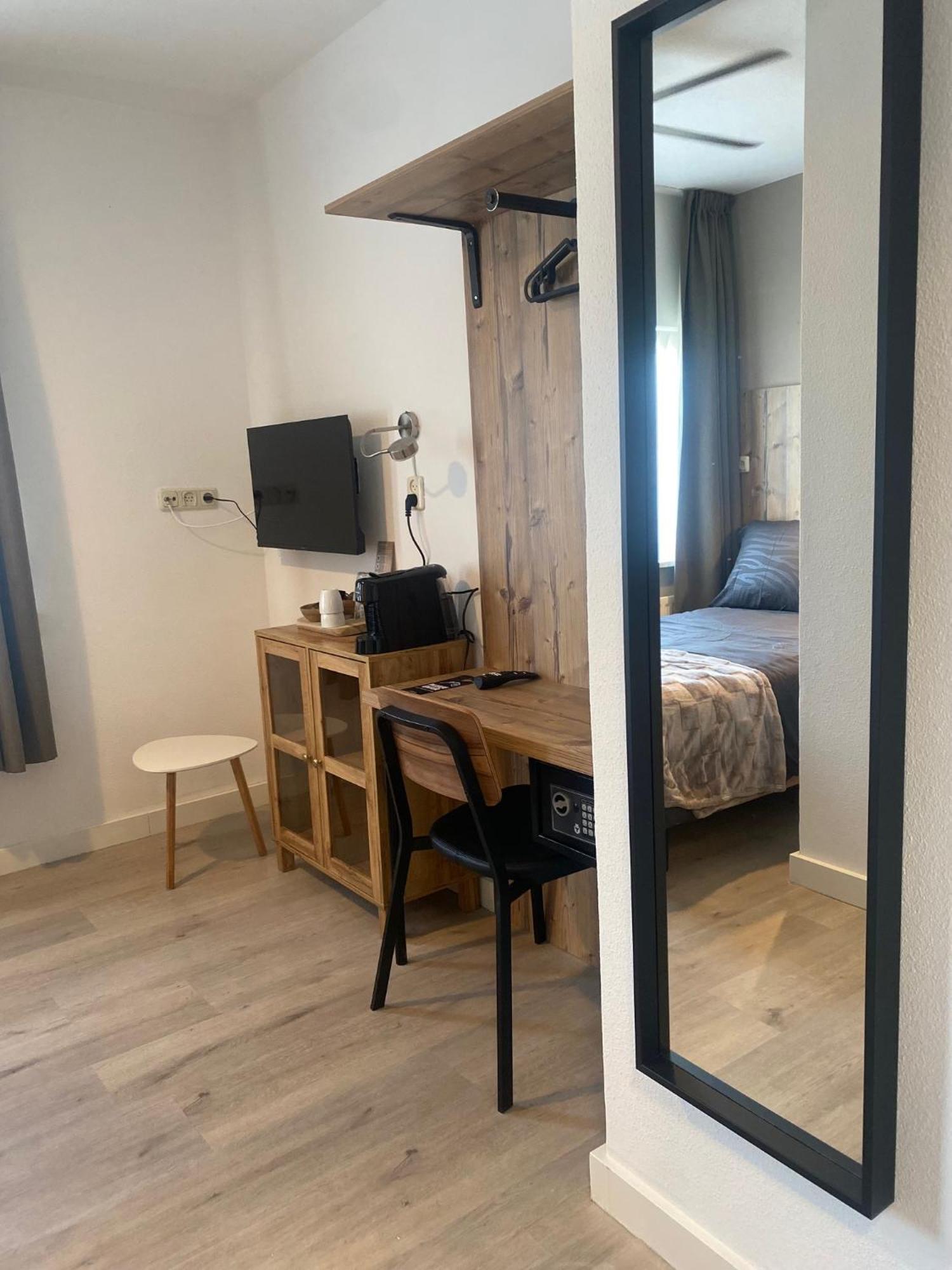Hotel Emilia Kaatsheuvel Ngoại thất bức ảnh